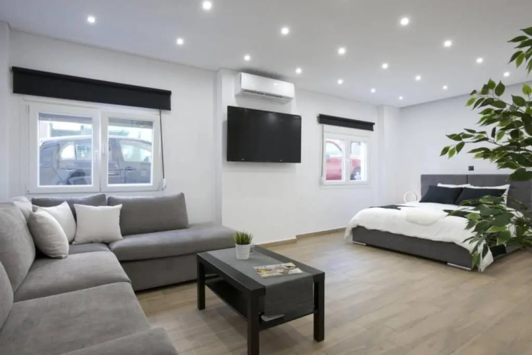 (B) Koukaki, A modern, newly refurbished Studio 4ppl