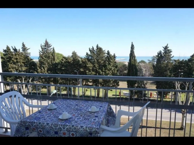 Twin Apartment