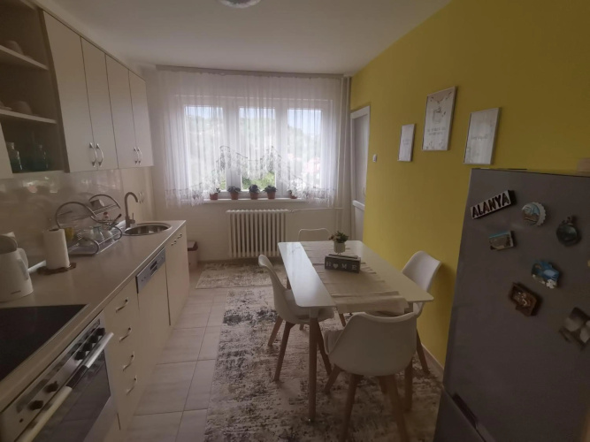 Sweet Home Gloria