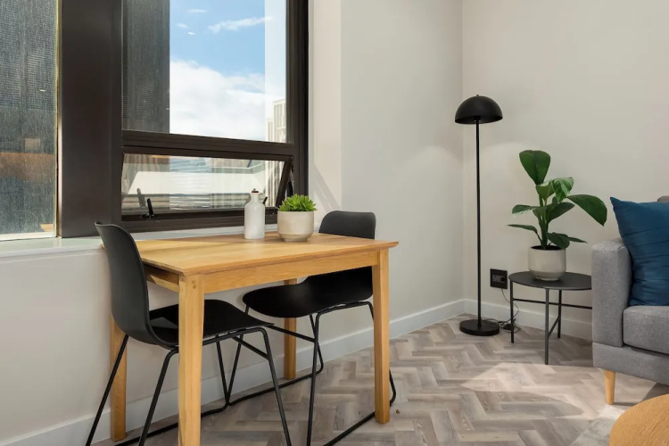 Foreshore Place 812