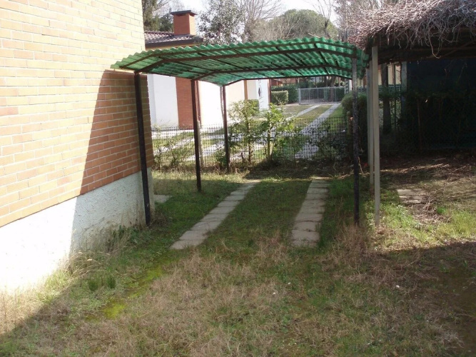 Nice Flat With Garden and Parking