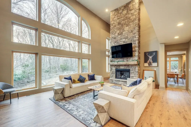 2 Mi to Beech Mtn Resort! 8,000-sq-ft Luxe Escape