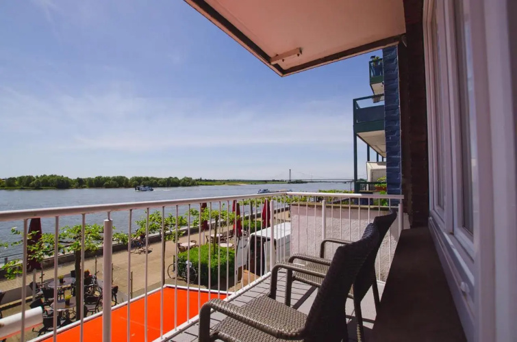 Hotel Rheinpromenade8