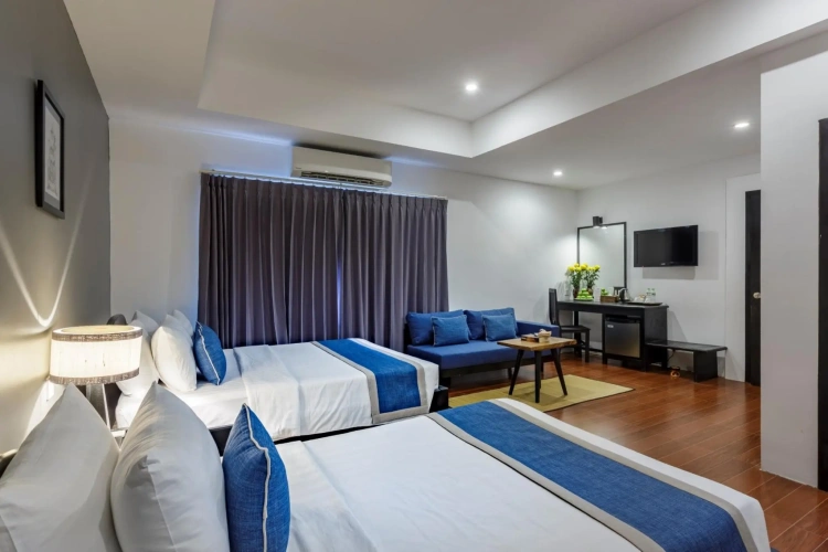 Deluxe Double Family Suite