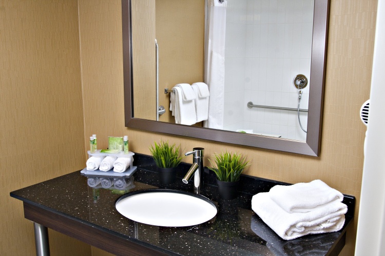 Holiday Inn Express Pembroke photo 9