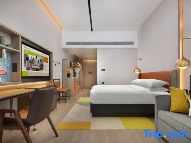 Suite with garden view