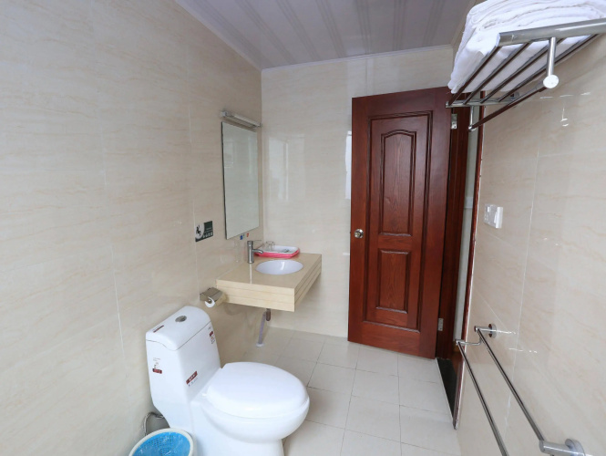 Longtai Inn