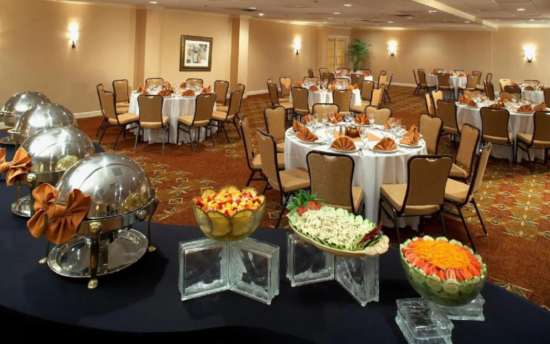 Clinton Inn Hotel & Event Center photo 7