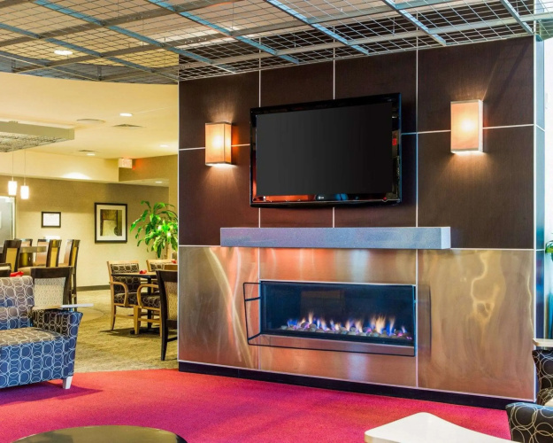 Cambria Hotel Traverse City