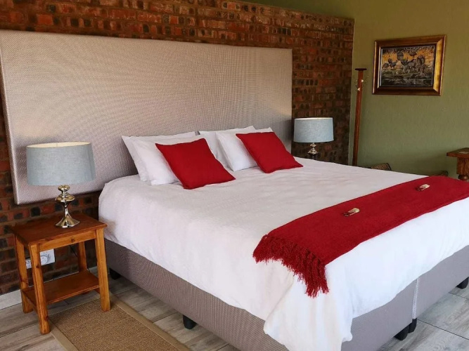 Crimson Bush Lodge