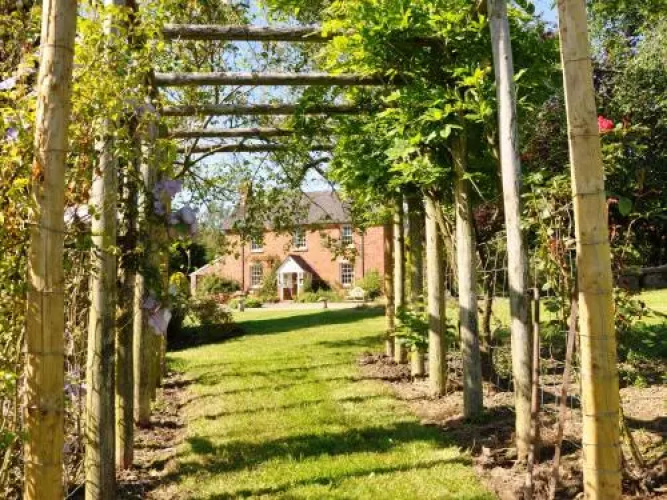 The Farm Snead Bed & Breakfast