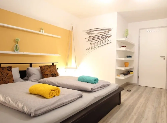 1 Bedroom Apartment