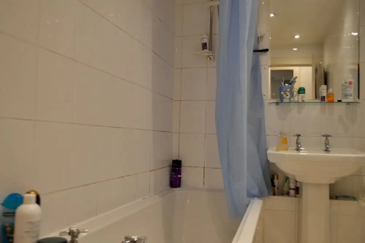 1 Bedroom Flat In Central Edinburgh