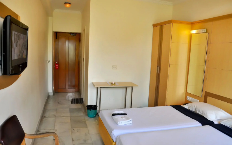 Nayagara Hotel