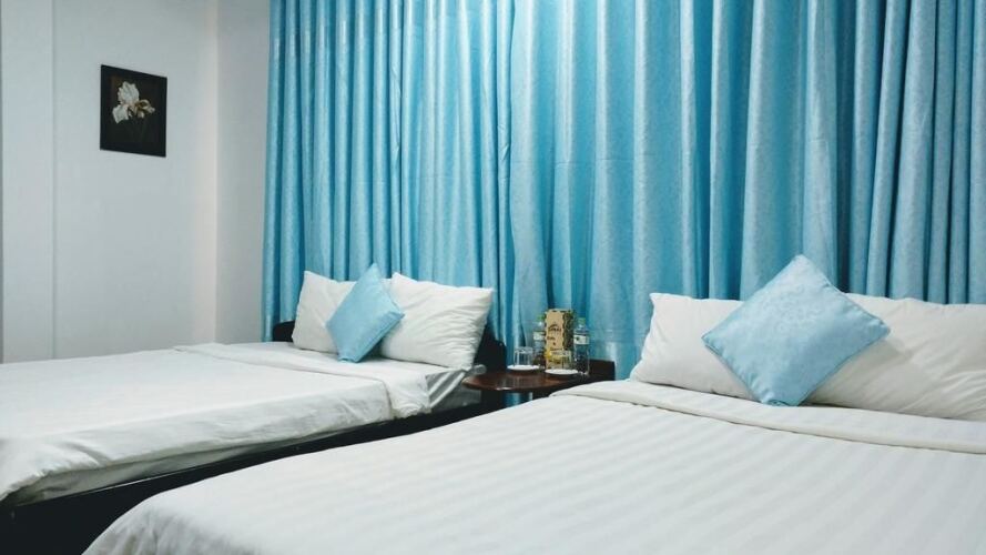 Sinai HouseOver view