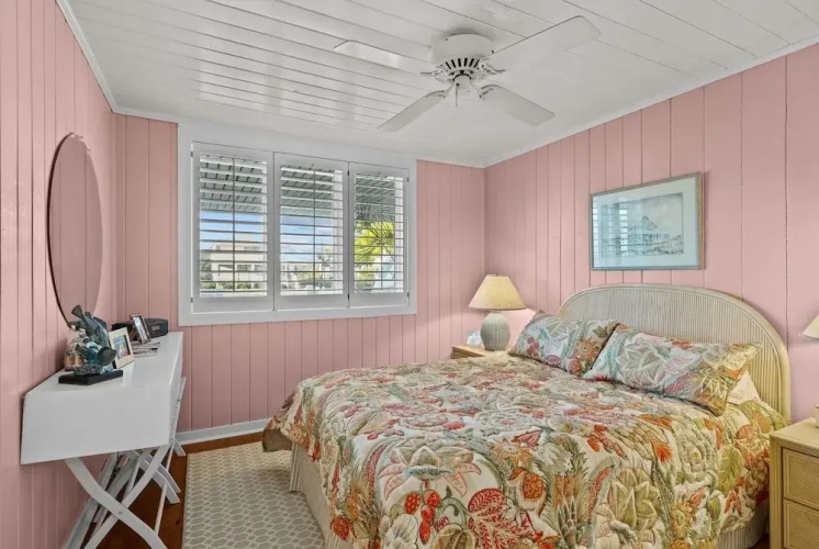 Taylor Cottage 5 Bedroom Home