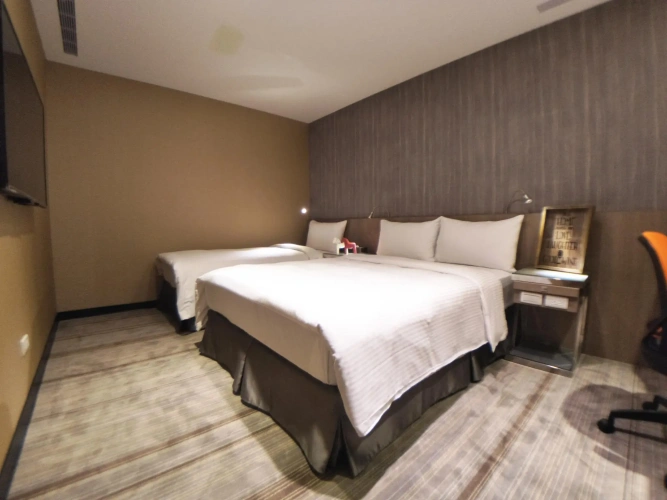 Standard Triple room