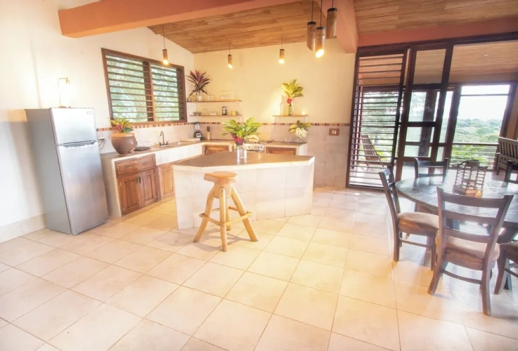 2 Bedrooms Family Cottage with lake view