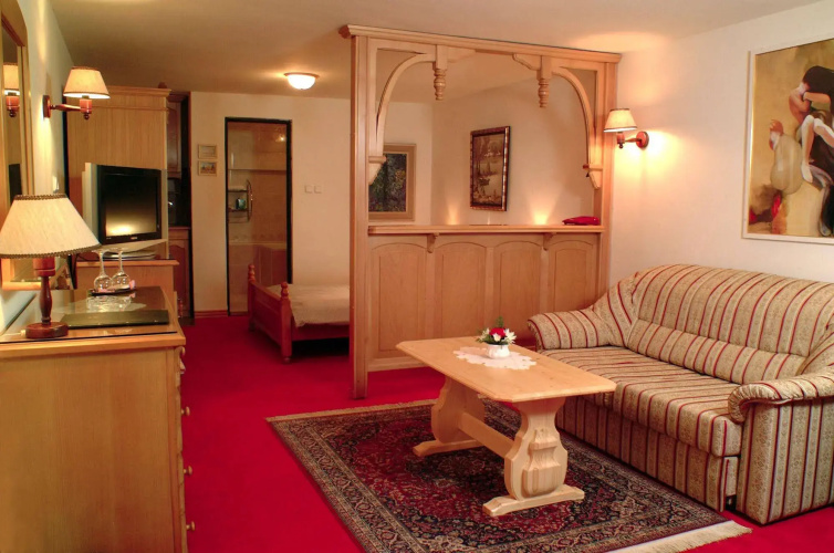 Hotel No. 16