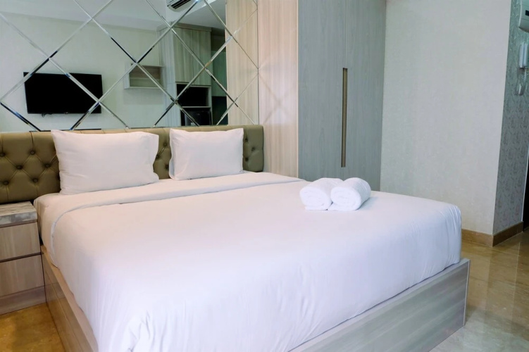 Exclusive Studio Menteng Park Apartment