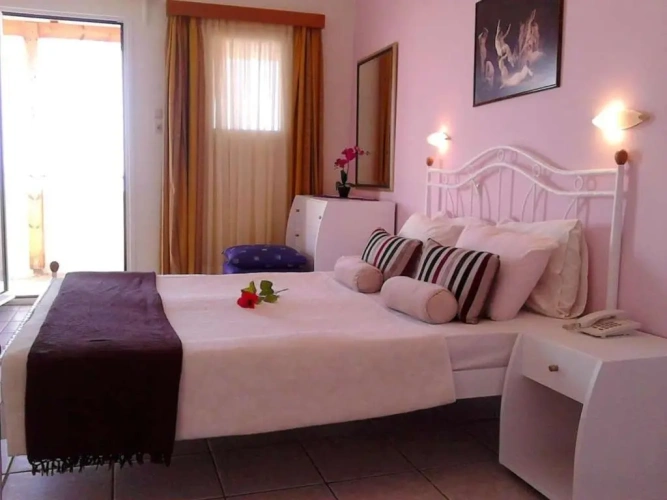 Standard Double room with garden view