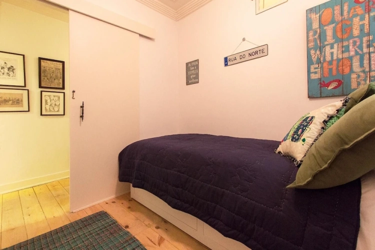 2 Bedrooms Apartment