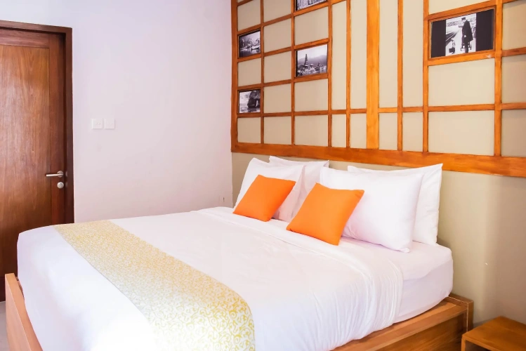 2 Bedrooms Villa