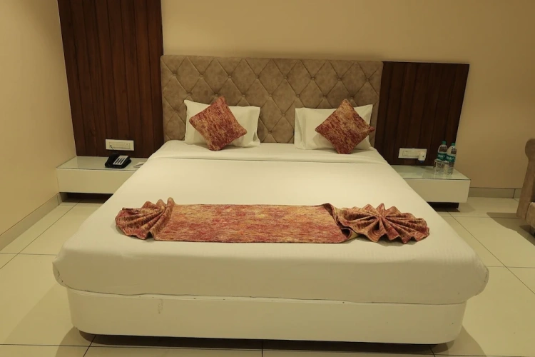 1 Bedroom Deluxe Double room
