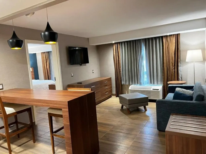 1 Bedroom Suite