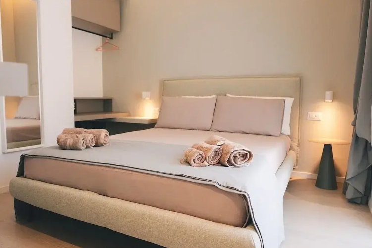18zero2 Luxury Rooms