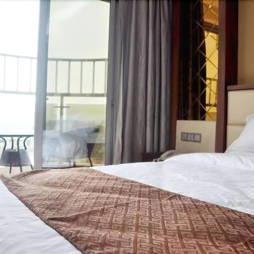 Dennis Holiday Hotel