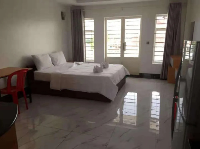 Full Moon Hotel And Apartment