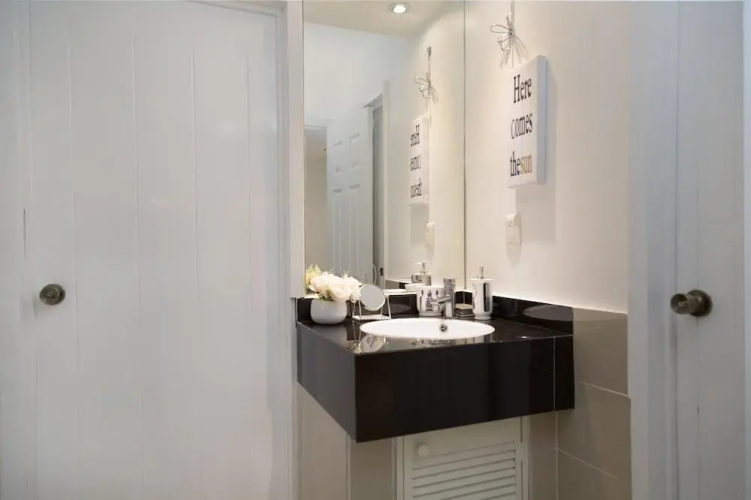 Delightful Lagoon front Villa at hotel zone