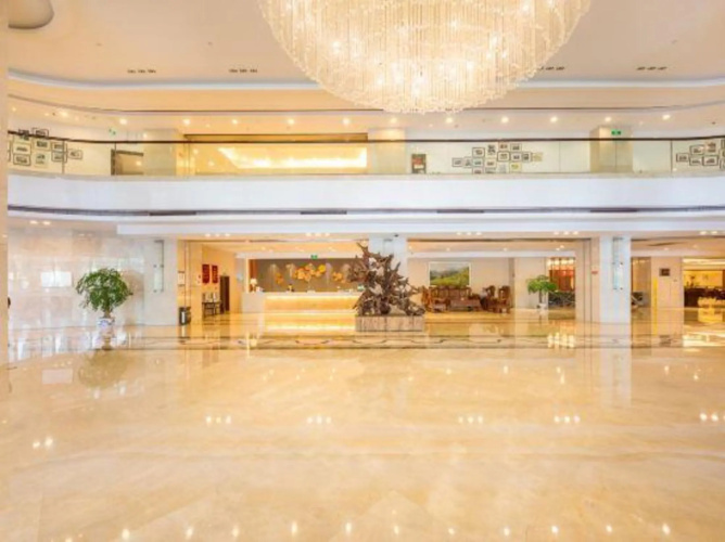 Oriental Hotel (Kaihua Linhu Road)