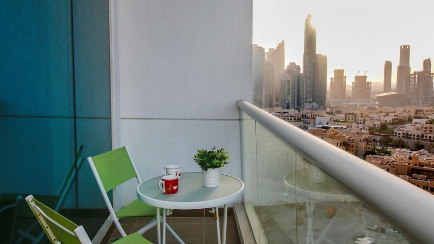 R&H Burj Al Nojoum