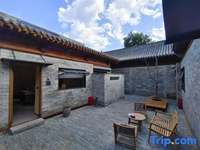 Sangrang Hot Spring Designer Inn