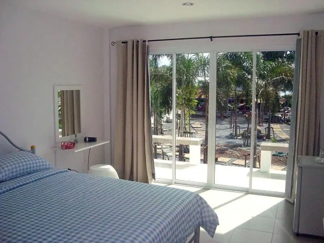 2 Bedrooms Bungalow