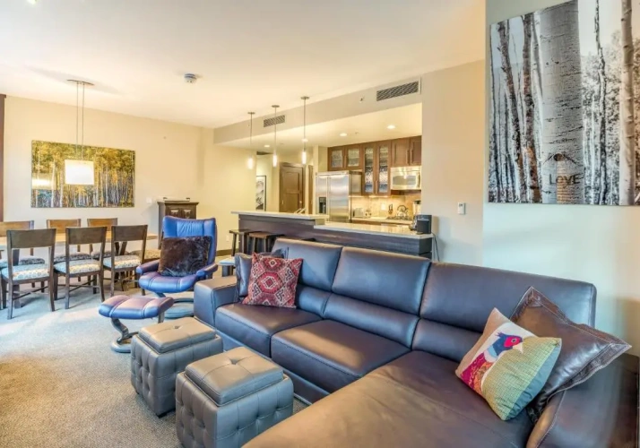 3 Bedrooms Apartment