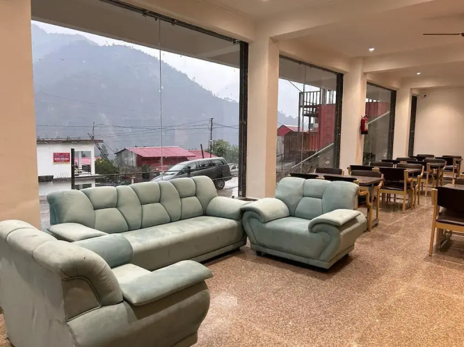 Shiv Kedar Hotel