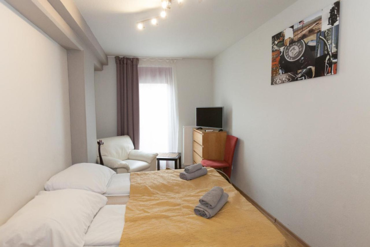 Anva House