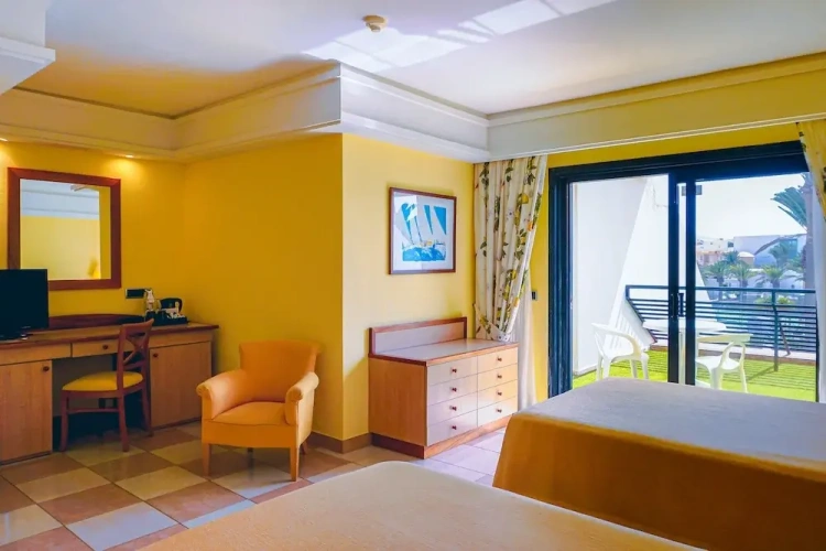 Twin room