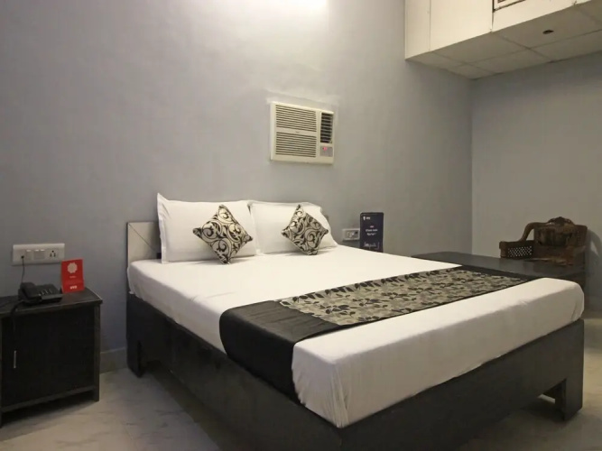 OYO 9750 Hotel Atithi