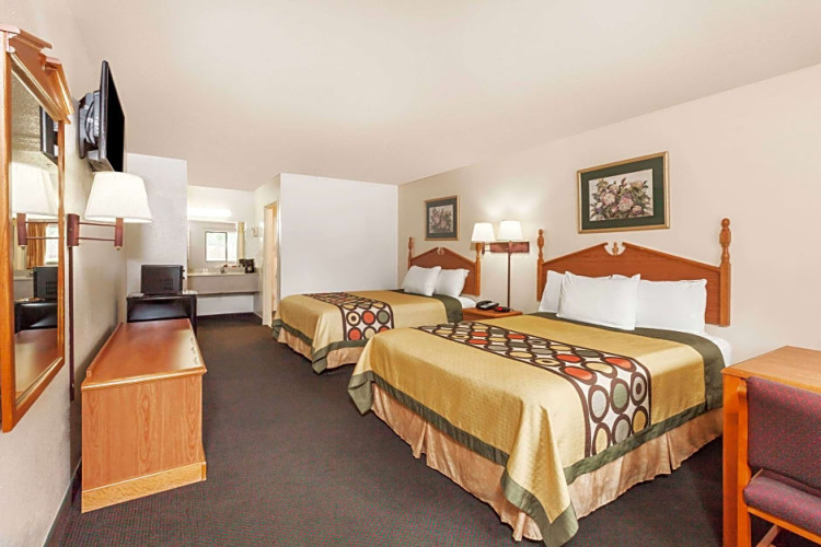 Standard Quadruple room