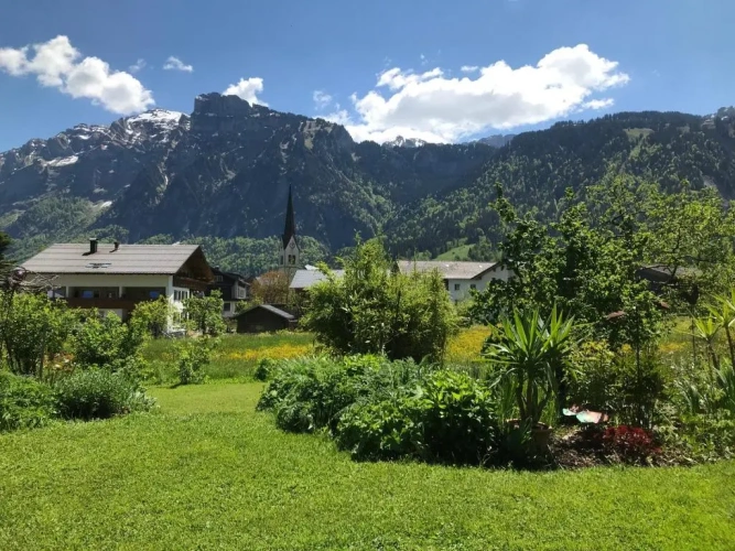 1 Bedroom Apartment with balcony