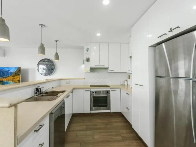 1 Bedroom Apartment with balcony