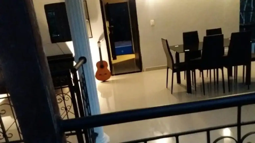 Comfort room