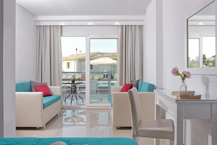 Palapart Gikas Suites And Studios
