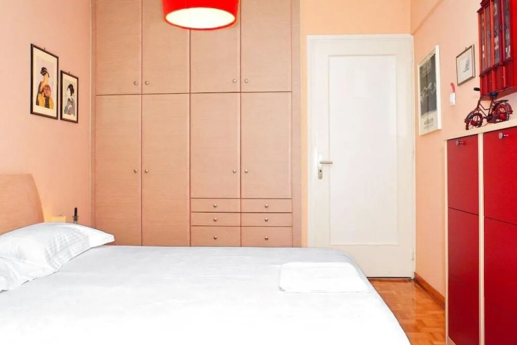 Superb view apartment next to Metro