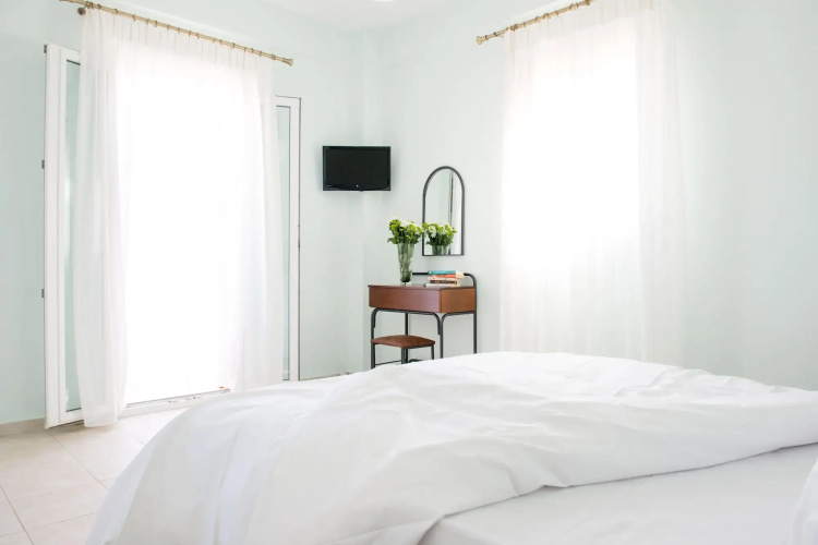 Moonlight Apartments & Suites