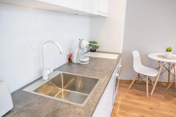 Shushi's Central Studio Apartment